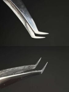 KLASHIFY Signature 75° Tweezer